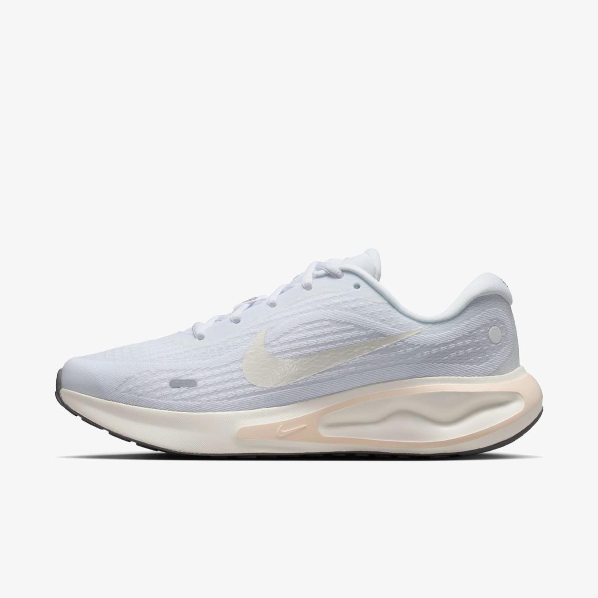 Жіночі кросівки NIKE JOURNEY RUN FJ7765-119