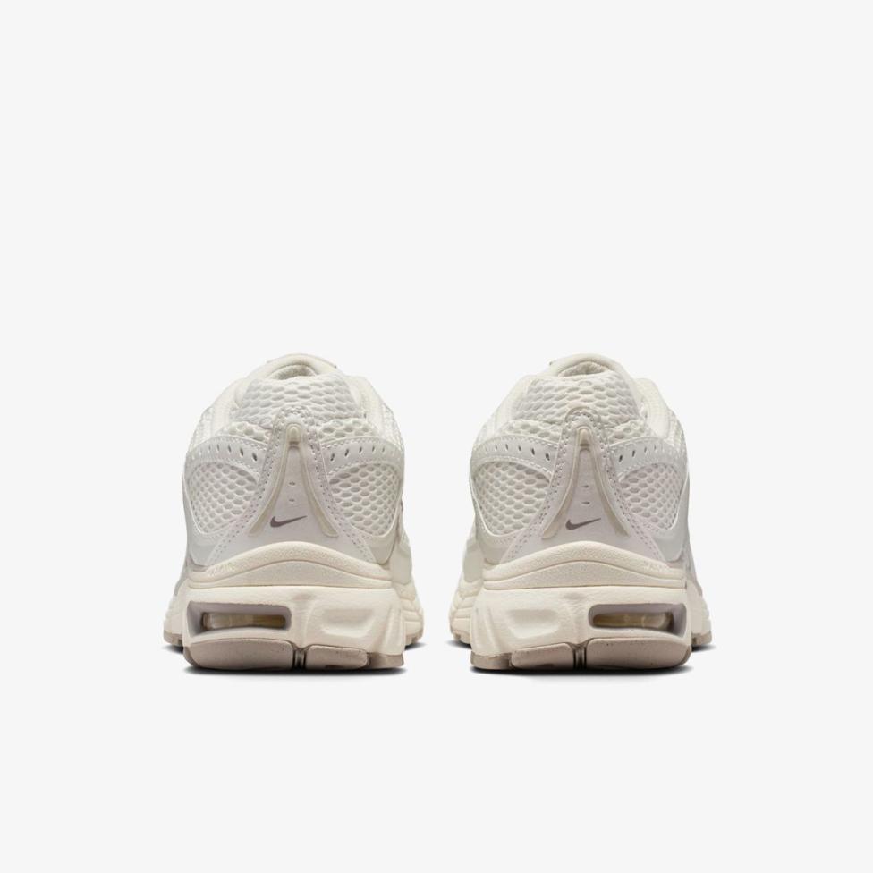 Женские кроссовки NIKE AIR MAX MOTO 2K IQ0272-030_image_6