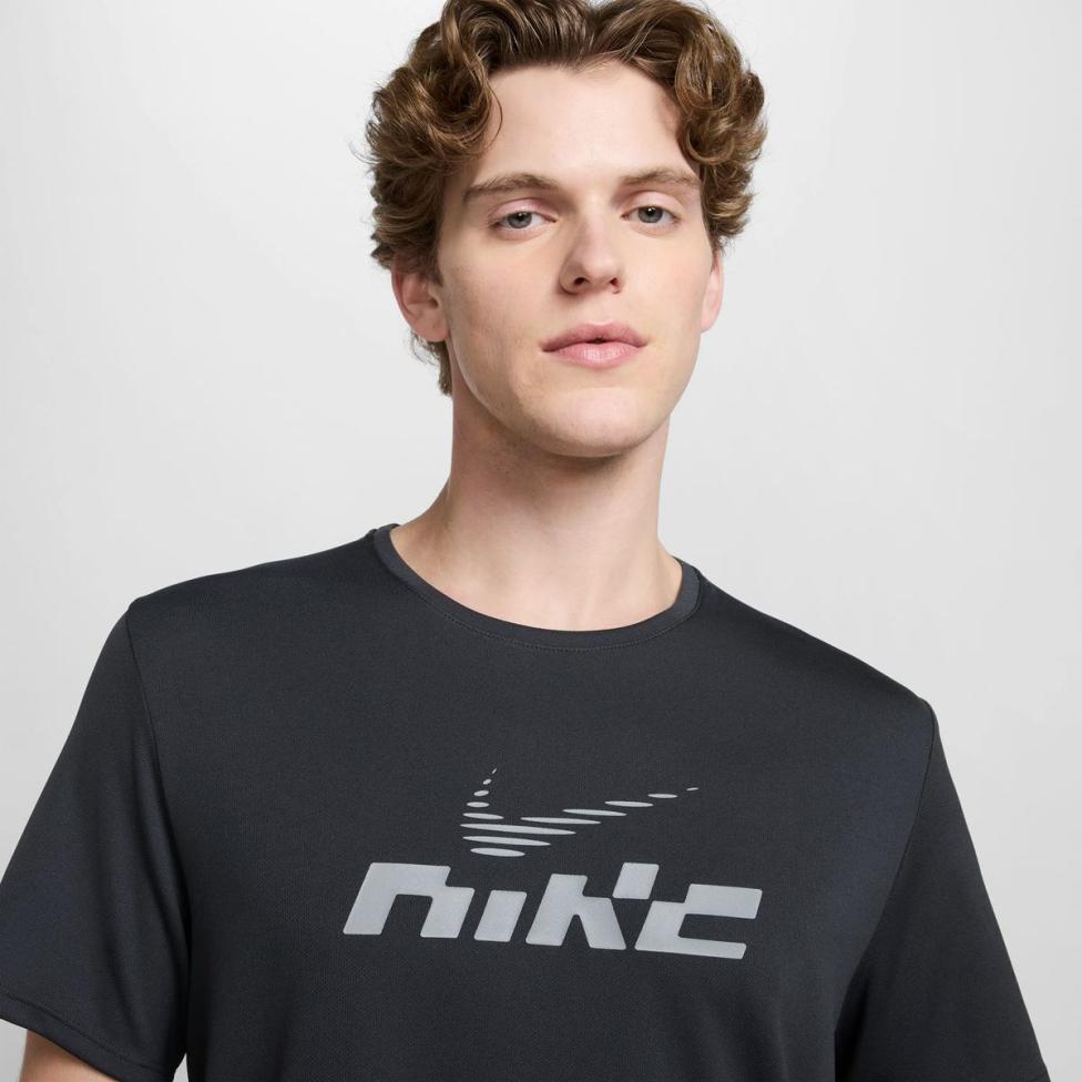 Чоловіча футболка NIKE DRI-FIT MILER FLASH IB4127-070_image_3