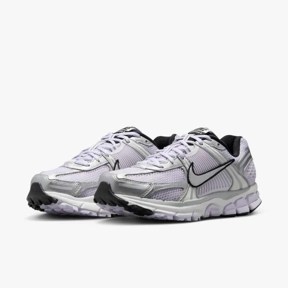 Жіночі кросівки NIKE W ZOOM VOMERO 5 M IB7253-500_image_5