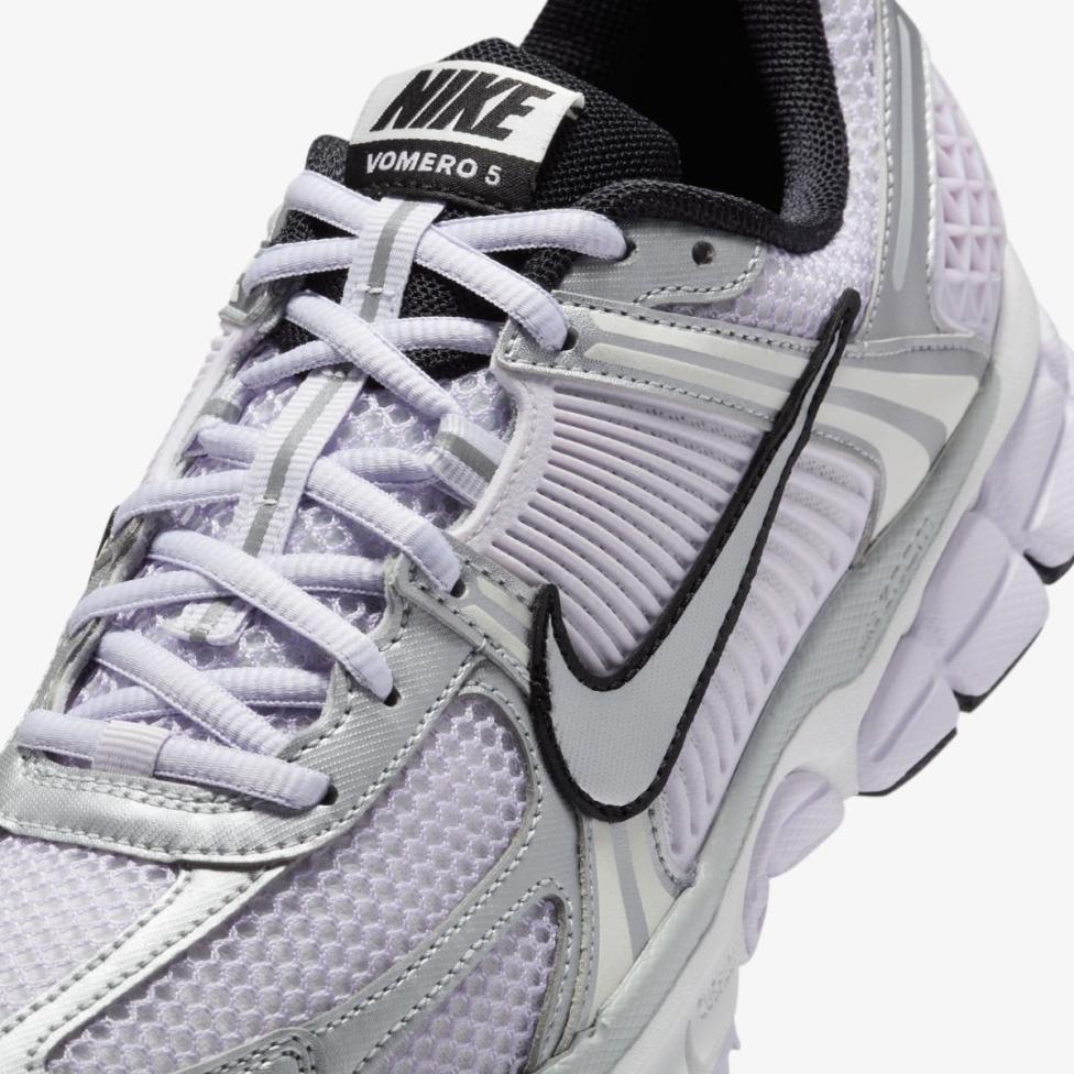 Жіночі кросівки NIKE W ZOOM VOMERO 5 M IB7253-500_image_7