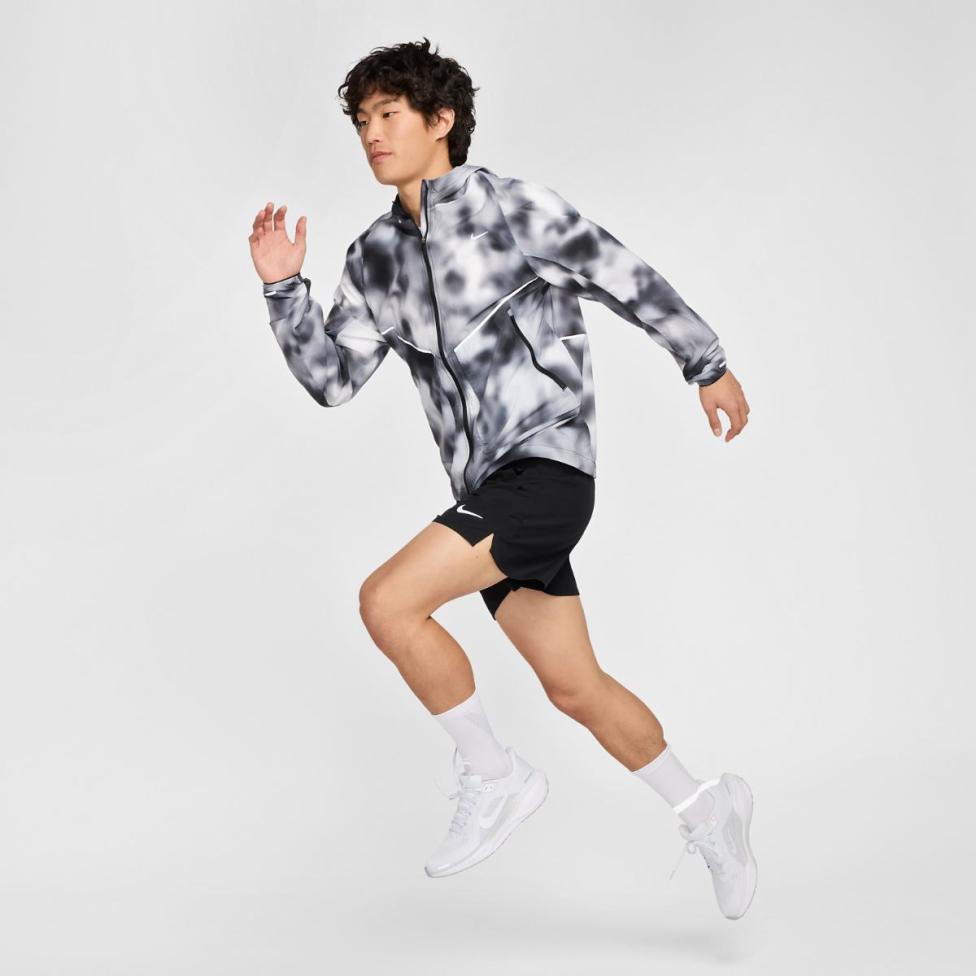 Мужская ветровка NIKE M NK UV RUN DIV AOP JKT HJ4142-010_image_9