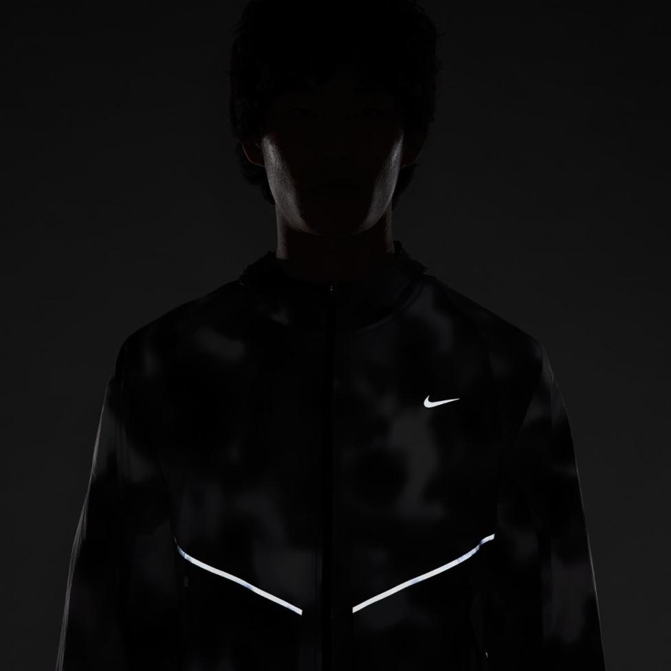 Мужская ветровка NIKE M NK UV RUN DIV AOP JKT HJ4142-010_image_10