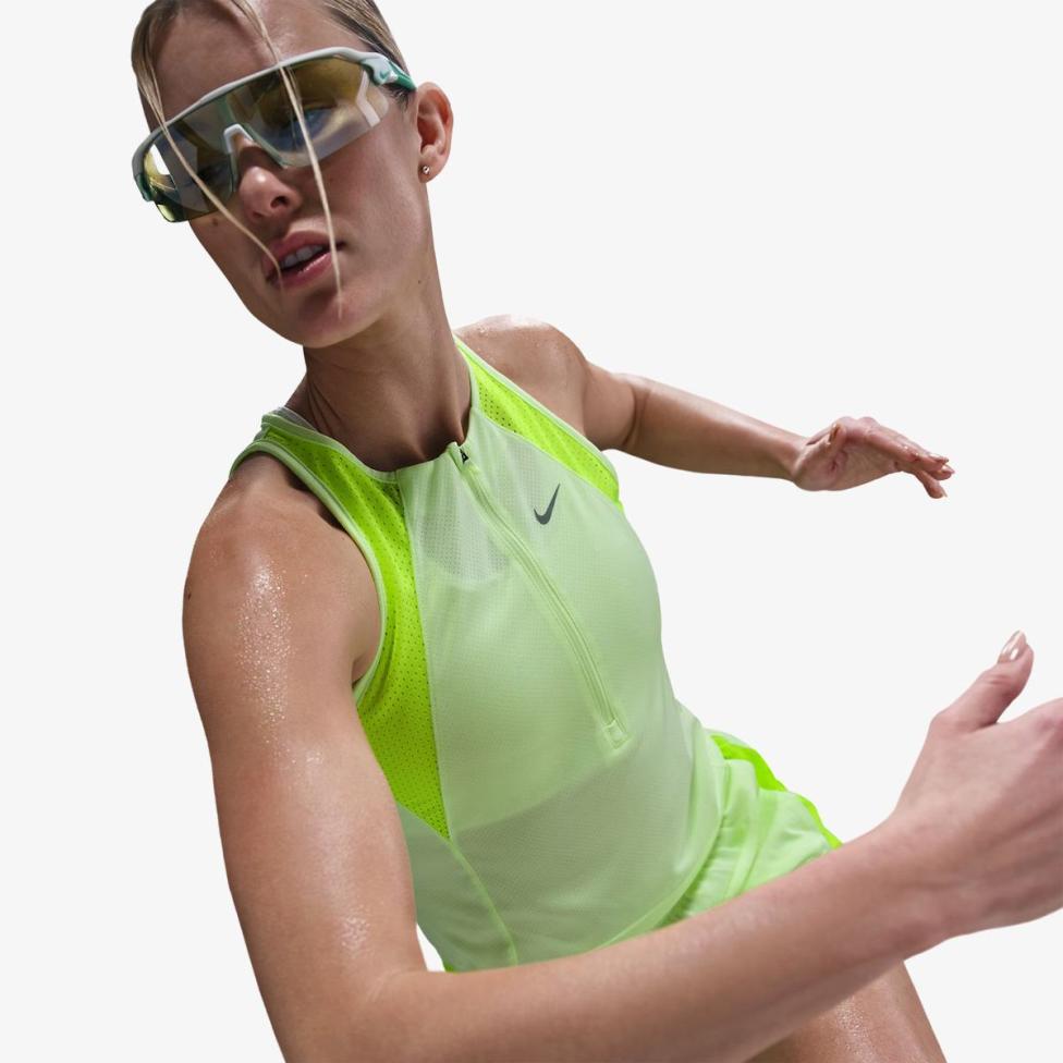 Женская майка NIKE W NK DF RUN NVLT SINGLET HJ2238-701_image_14