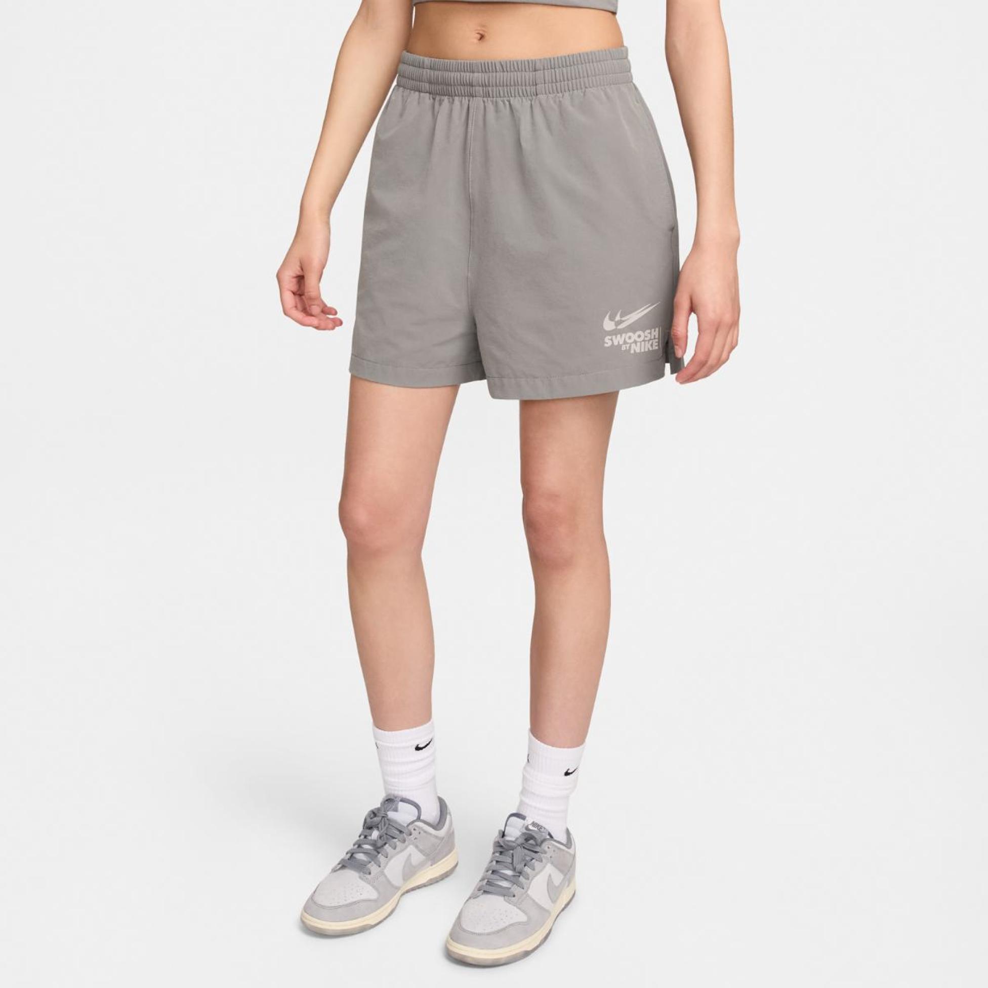 Жіночі шорти NIKE W NSW WOVEN SHORT GLS HF5529-029