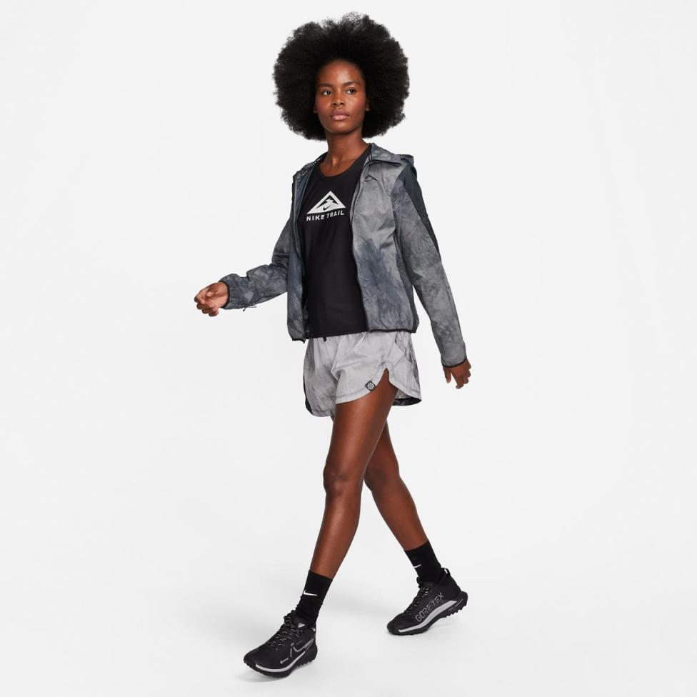 Жіноча вітровка NIKE W TRAIL REPEL JKT FN6853-010_image_9