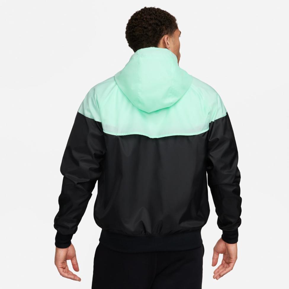 Чоловіча вітровка NIKE CFC MNSW SPE WVNLNDWR HD JKT FD8372-353
