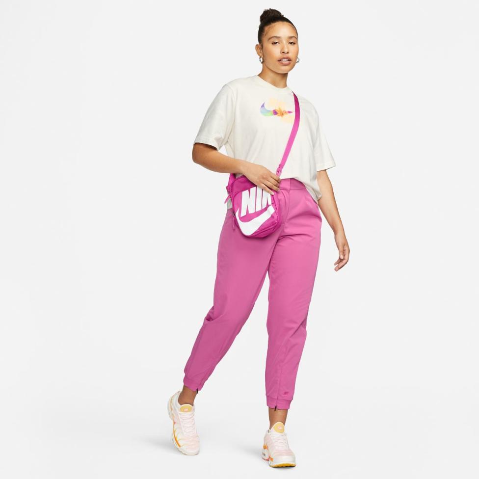 Женская футболка NIKE W NSW TEE OC 3 BOXY FB8191-133_image_4