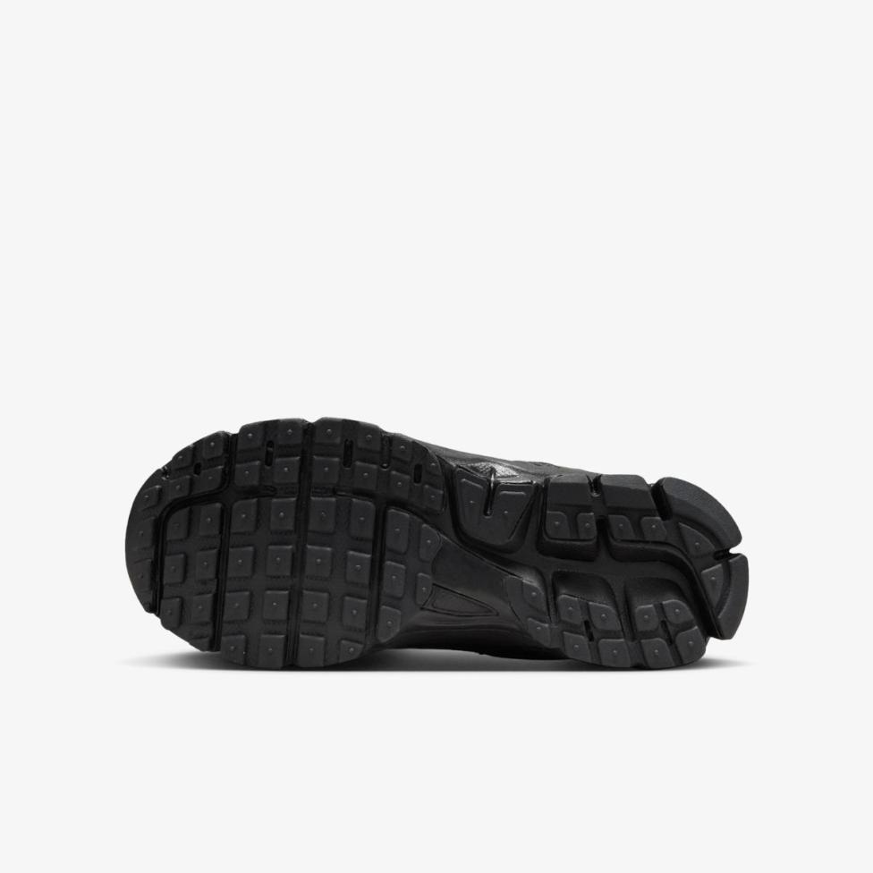 Дитячі кросівки NIKE VOMERO 5 (GS) HF6998-007_image_2