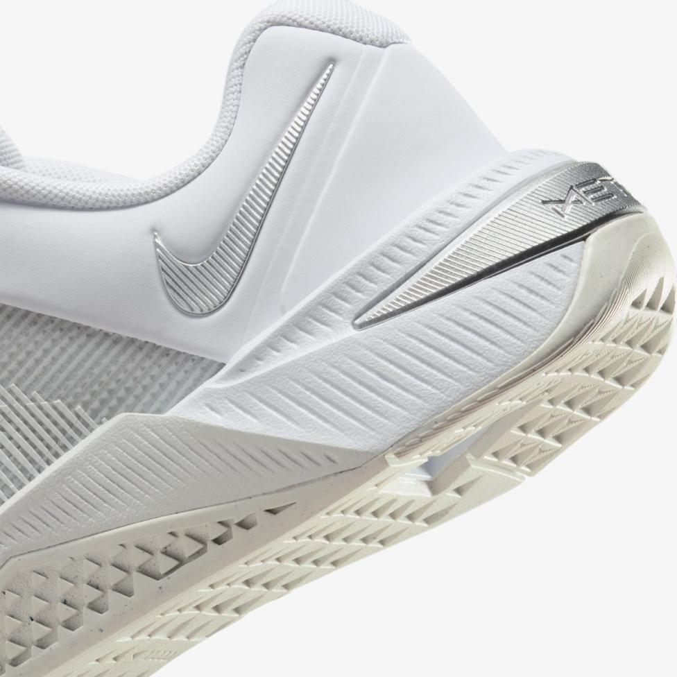 Женские кроссовки NIKE W METCON 10 HQ2620-100_image_7