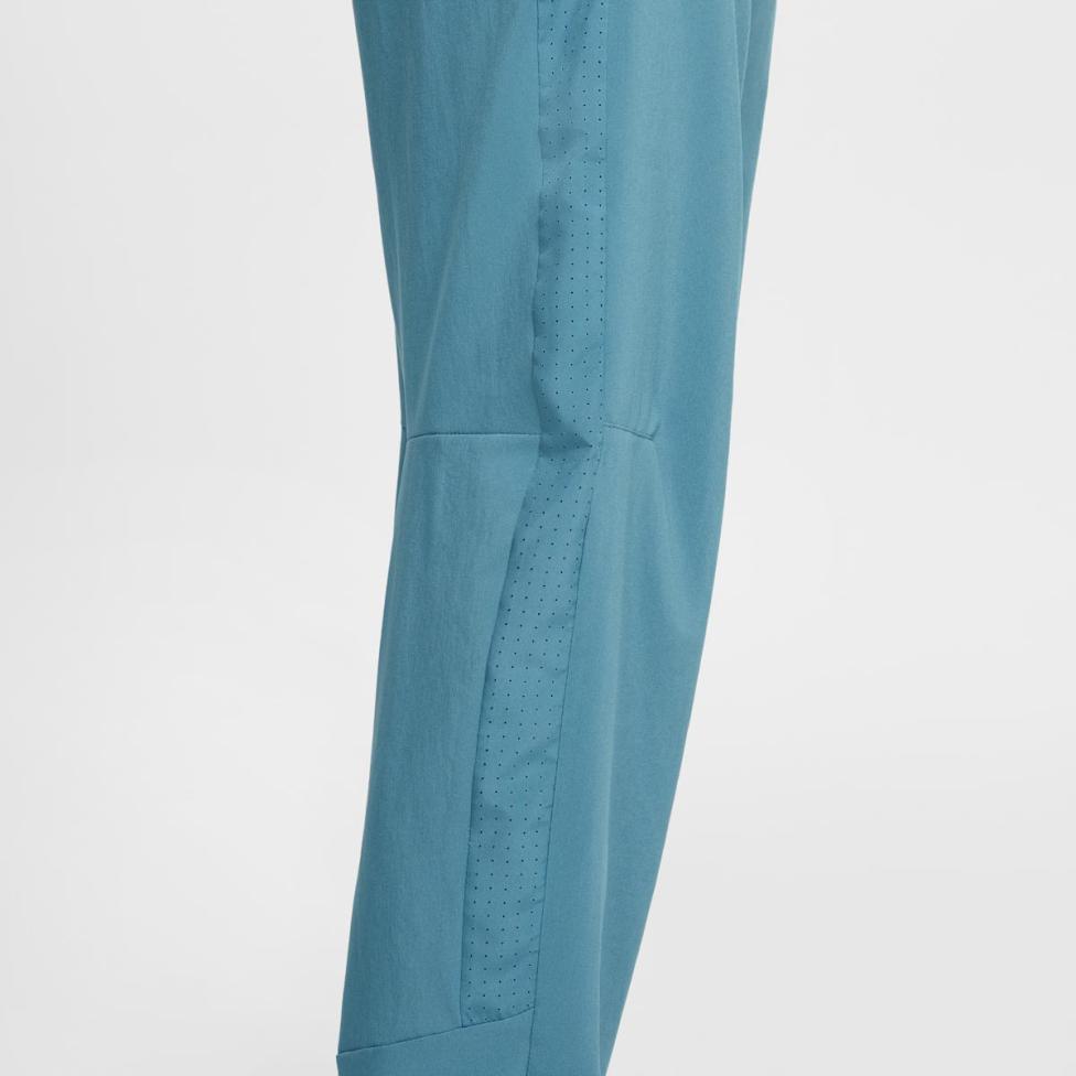 Детские брюки NIKE B NK DF MULTI PANT ESSNTL FN8371-006_image_5