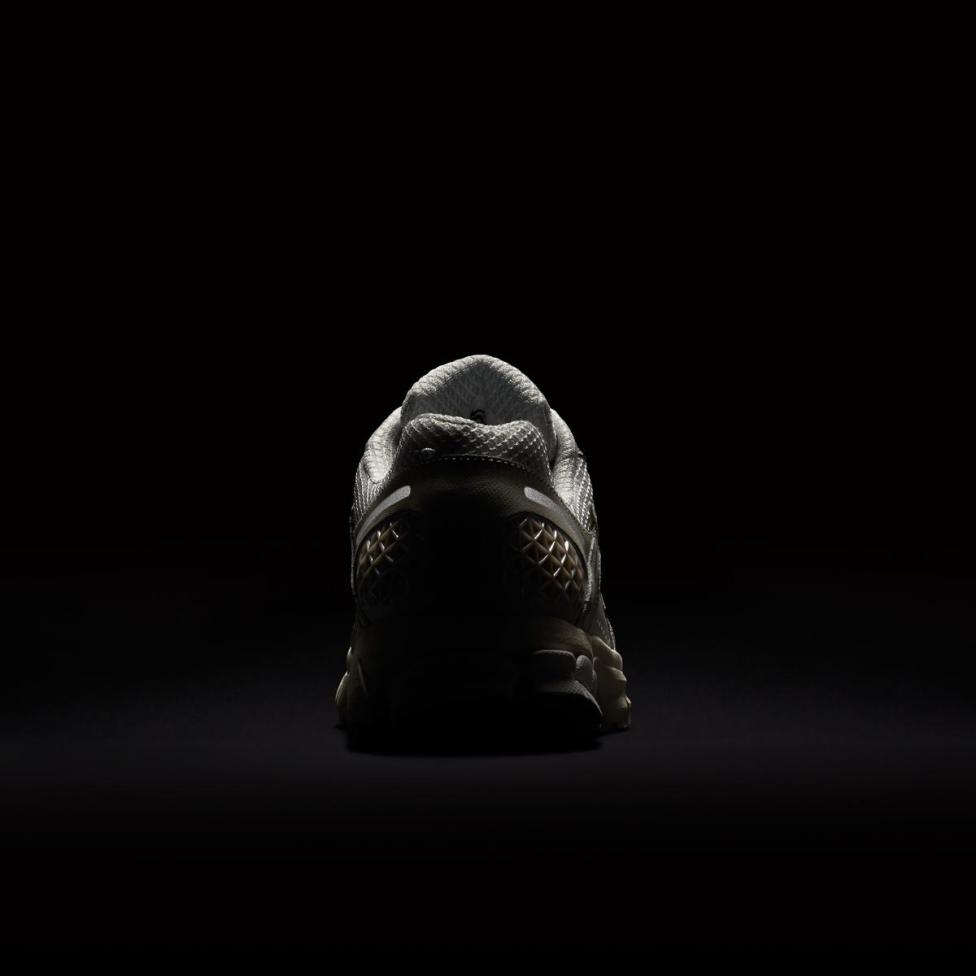 Мужские кроссовки для бега Nike Zoom Vomero 5 Sp BV1358-001_image_8