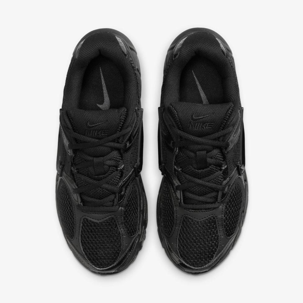 Жіночі кросівки NIKE W V5 RNR HQ7901-001_image_4