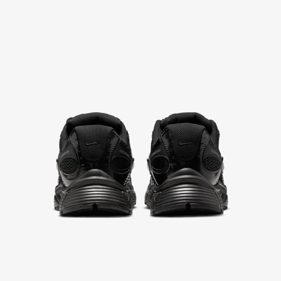 Жіночі кросівки NIKE W V5 RNR HQ7901-001_image_6