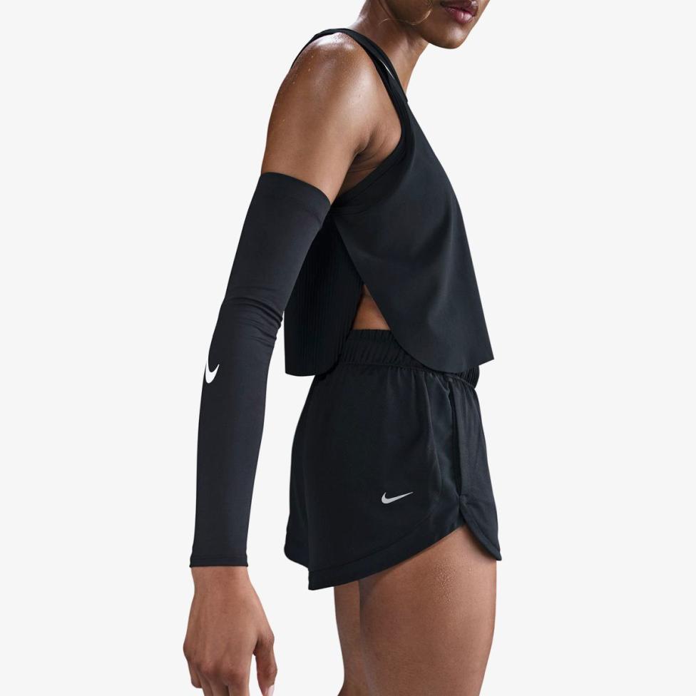 Женские шорты NIKE W NK DF RUN NVLT 2 BR SHRT HJ2234-010_image_5