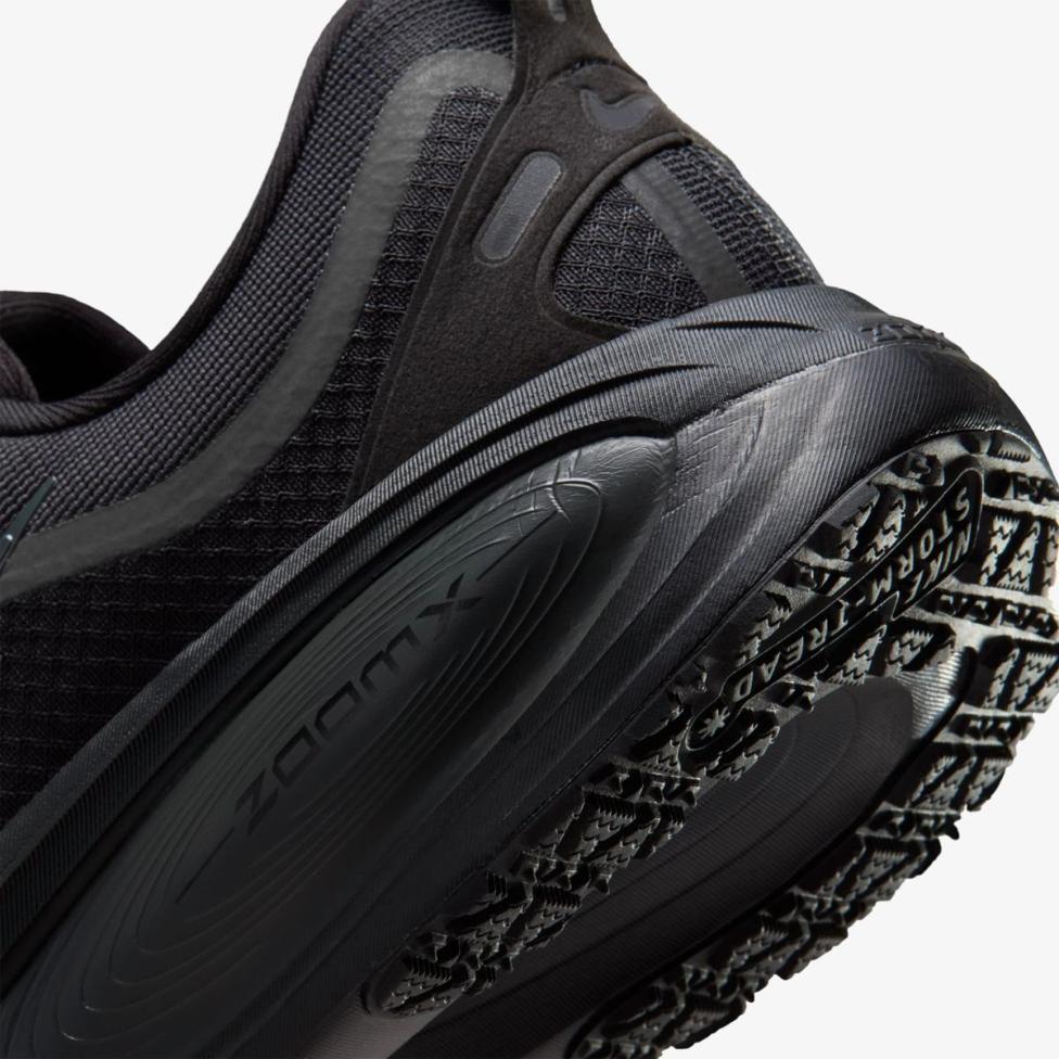Мужские кроссовки NIKE VOMERO 18 GORE-TEX TRIPLE BLACK HQ7001-001_image_8