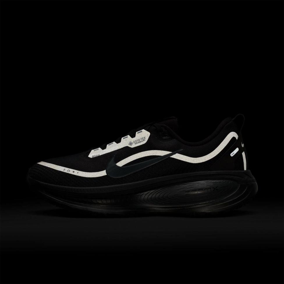 Мужские кроссовки NIKE VOMERO 18 GORE-TEX TRIPLE BLACK HQ7001-001_image_10