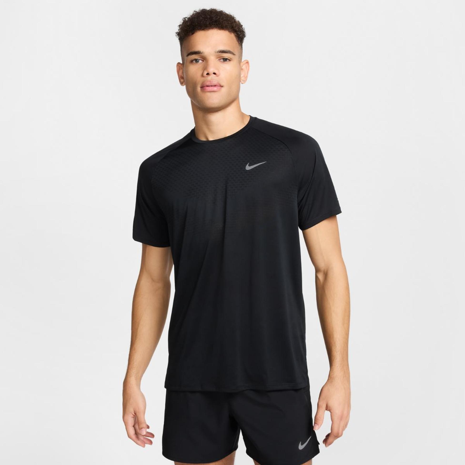 Чоловіча футболка NIKE M NK Dri-FITADV STRIDE SS TOP HV5203-010_image_34