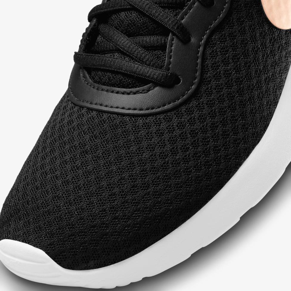 Женские кроссовки NIKE WMNS TANJUN DJ6257-001_image_7