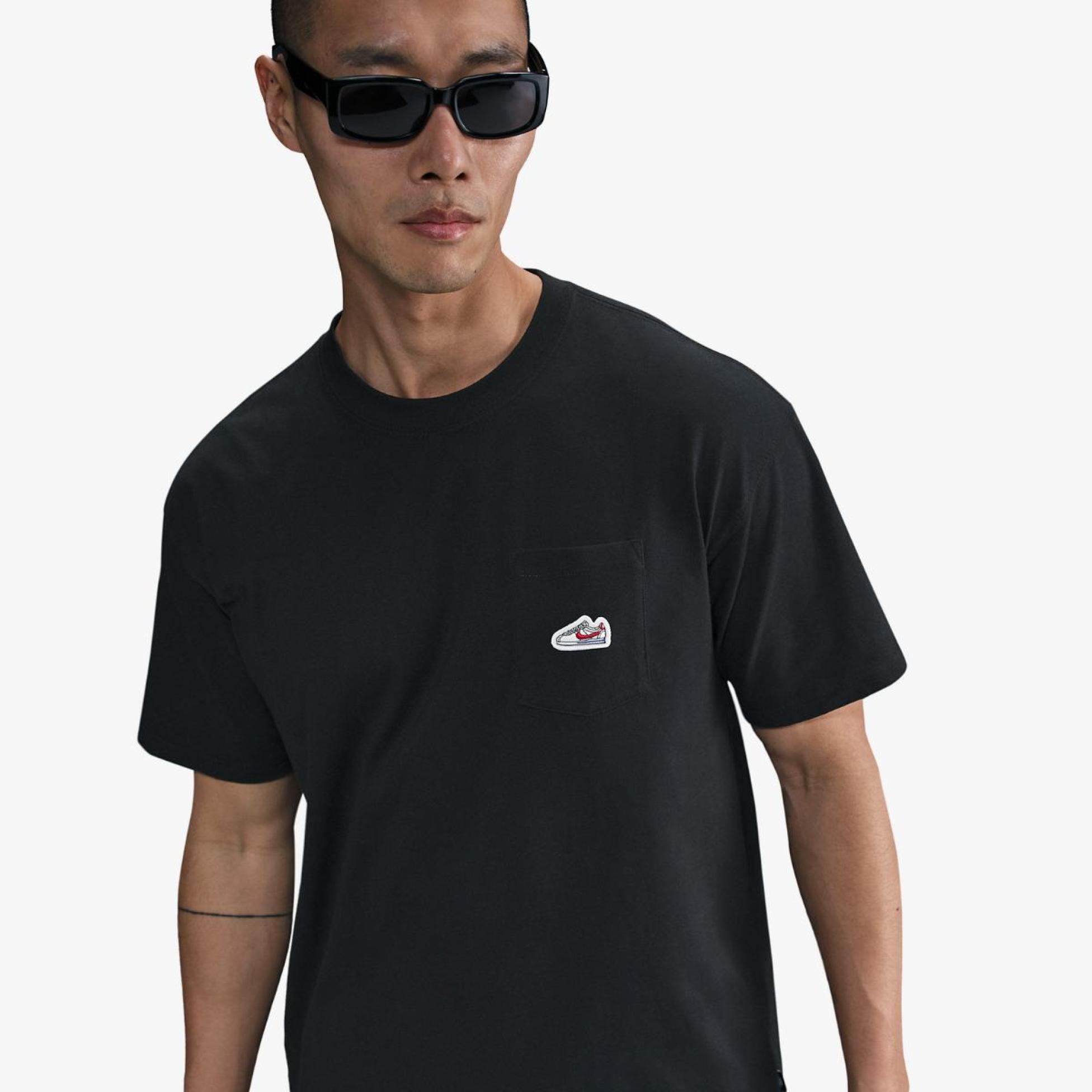 Чоловіча футболка NIKE U NSW TEE M90 SNKR PTCH PKT 2 IB1382-010_image_23