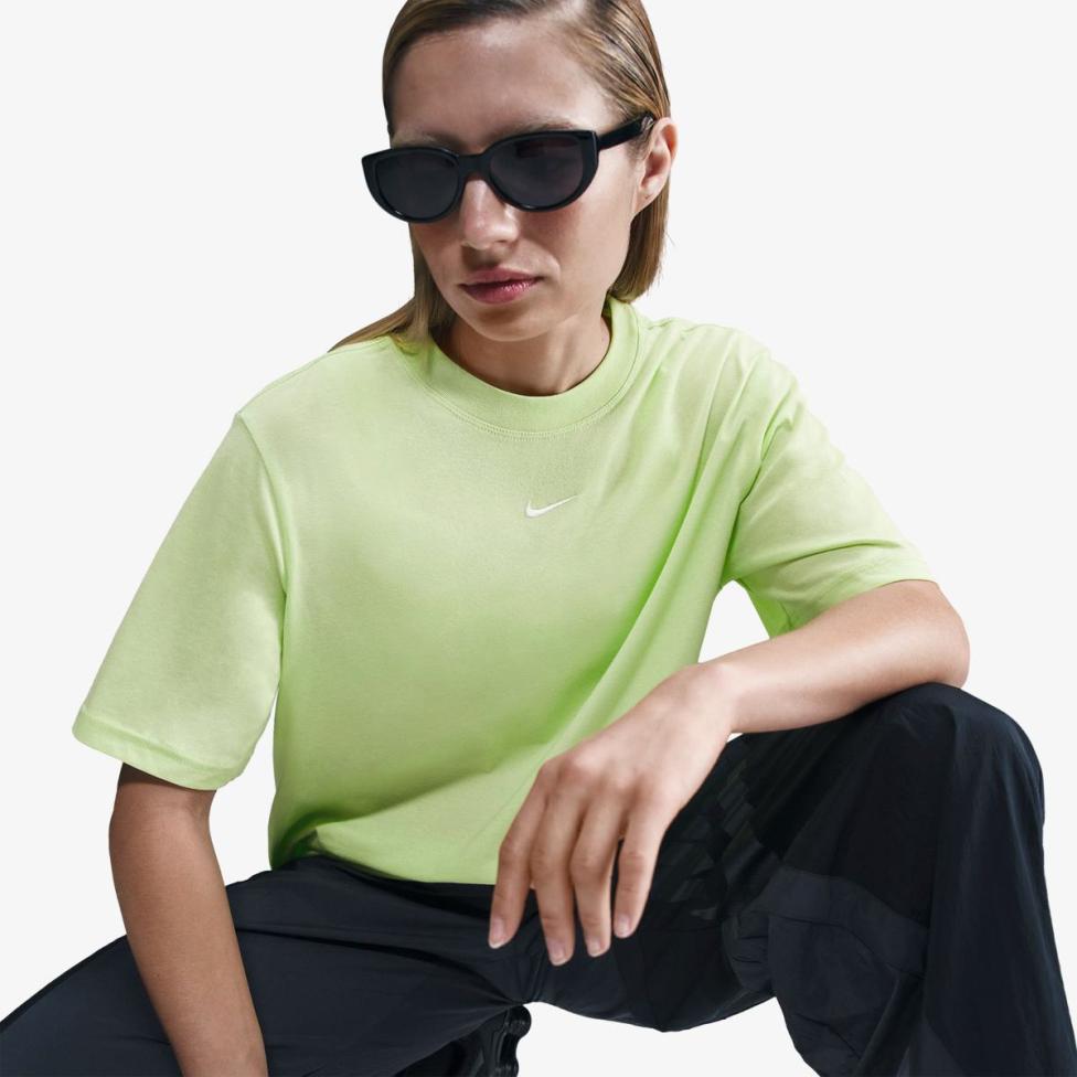 Женская футболка NIKE W NSW TEE ESSNTL LBR FD4149-360_image_5