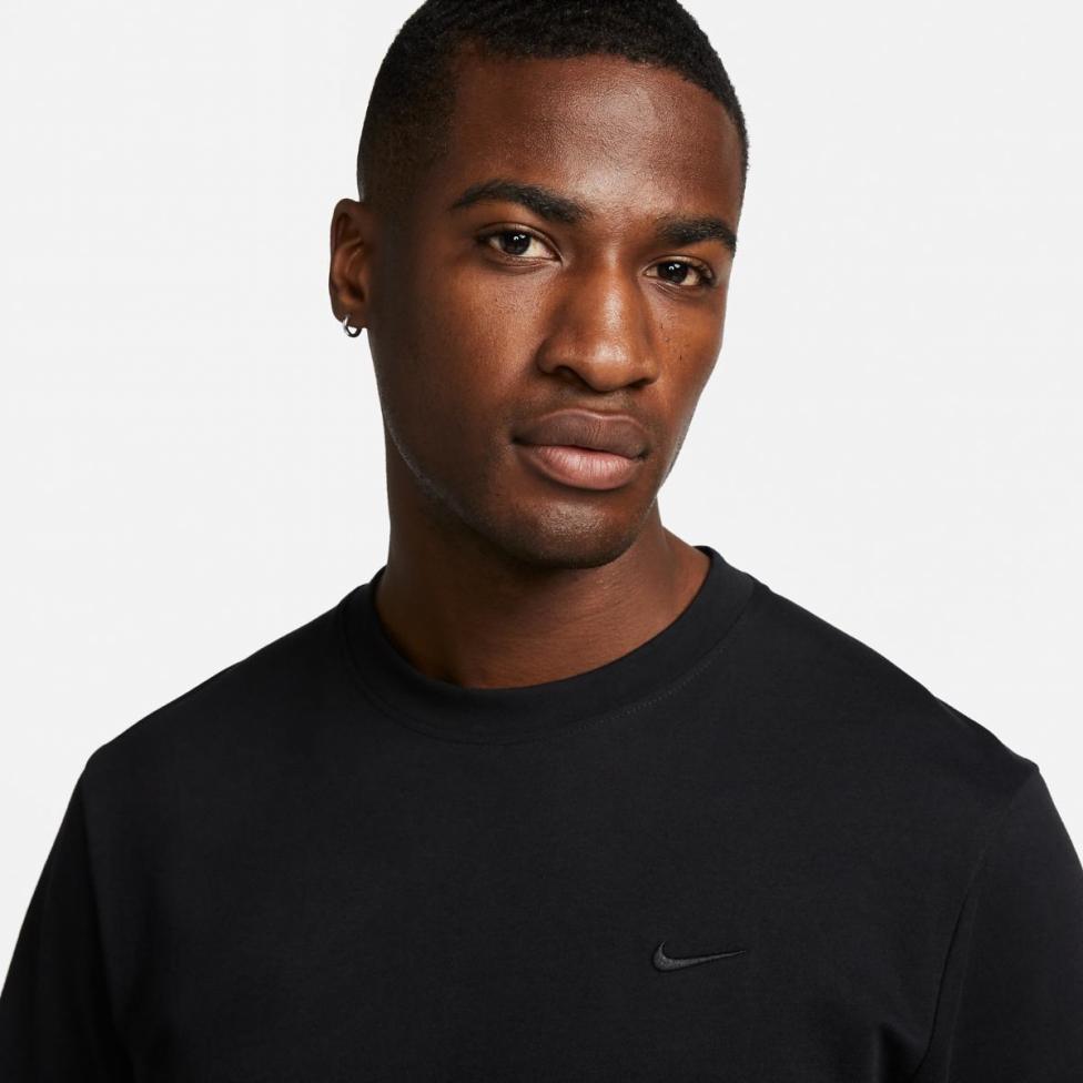 Чоловіча футболка NIKE M Dri-FIT PRIMARY STMT SS DV9831-010_image_3