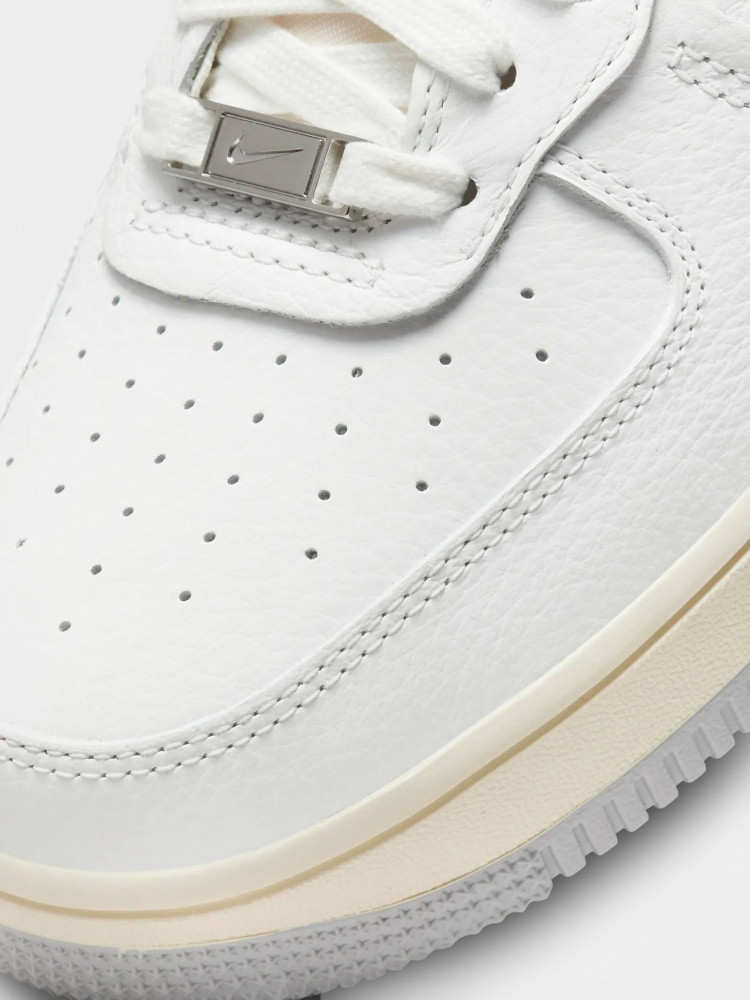 Кроссовки женские Nike Air Force 1 High Sculpt DC3590-101_image_4