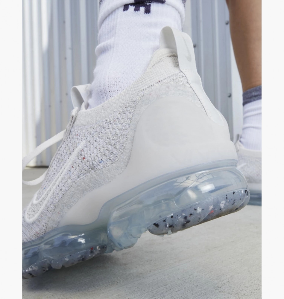Женские кроссовки Nike W Air Vapormax 2021 Fk DJ9975-001_image_5