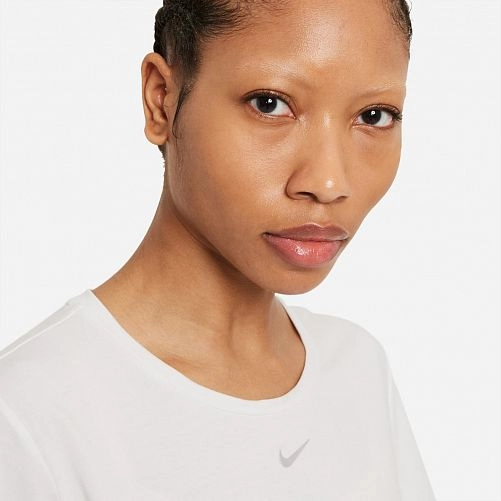 Футболка Nike Womens Standard Fit Short-Sleeve Top Dd0618-100_image_5